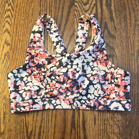 💐LIKE NEW OLD NAVY FESTIVE FLORAL ACTIVE WEAR SET!💐 - Picture 2 of 5